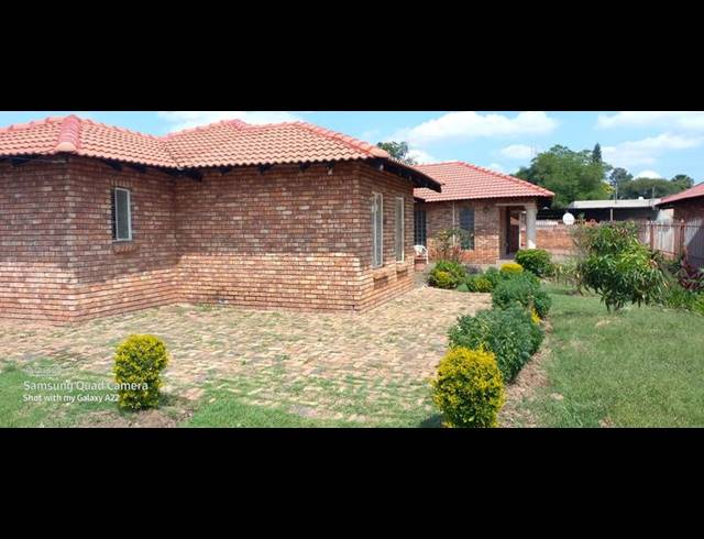 4 BEDROOM PROPERTY TO RENT IN THE ORCHARDS